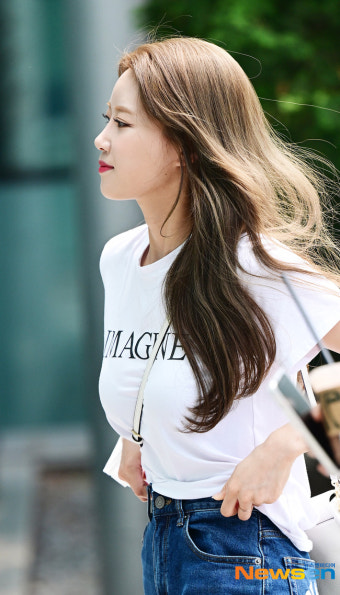이미주, 옷 정리하며 라디오 출근