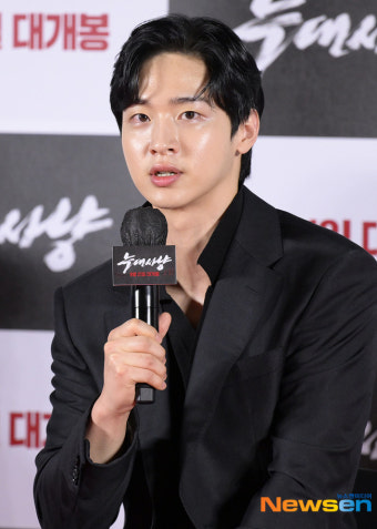 장동윤, 눈부신 백옥피부[포토엔HD]
