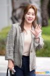 금잔디, 상큼한 손인사[포토엔HD]