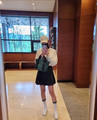 김민아, 9살 연상 사업가와 열애 인정 후 근황 “날이 좋잖아”