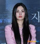 시크한 나나, 눈을 뗄 수없는 표정 [포토엔HD]