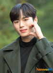 위아이 준서, 막내의 볼하트 받으세요[포토엔HD]