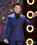 강진, 베테랑 가수의 포스 [포토엔HD]