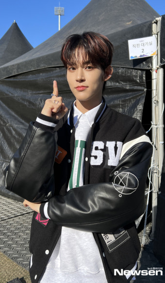 나인아이 서원, 넘버원을 외치며[포토엔HD]