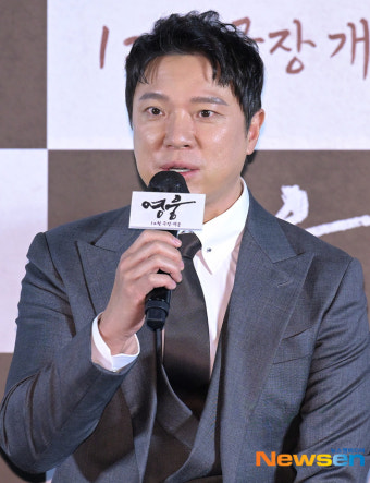 정성화, 뮤지컬 영화 ‘영웅’으로 인사[포토엔HD]