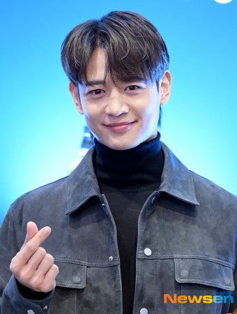 샤이니 민호, 만찢남의 하트[포토엔HD]