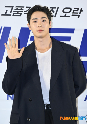 추영우, 여심 사로잡는 인사 [포토엔HD]