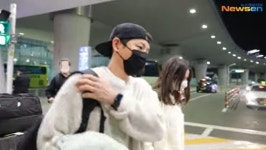 ‘열애 인정’ 송중기, 英 여자친구와 귀국할 때도 숨기지 않았다