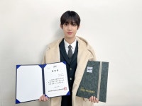 BAE173 도하, 고등학교 졸업 “성인된만큼 더 발전하겠다”