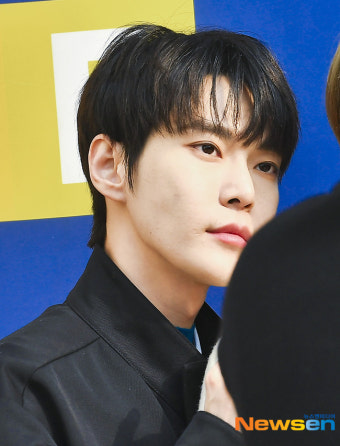 NCT 127 도영, 눈빛만큼 멋진 표정 [포토엔HD]
