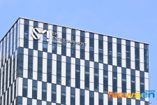 ‘SM 최대주주’ 하이브 CEO “SM 독립성 보장, 이수만 관여 NO”[종합]