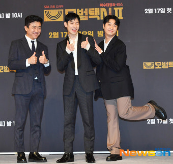 이제훈x장혁진x배유람, 신들린 티키타카 [포토엔HD]