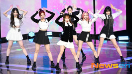 스테이씨, 귀여움 가득한 ‘퍼피’군무 [포토엔HD]