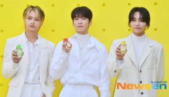세븐틴 정한x원우x준, 향수 같은  표정 [포토엔HD]