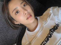 日 배우 나츠나, 둘째 임신 발표 “예쁜 아기 또 찾아오길”