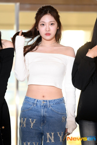 에스파 닝닝, 알로 브랜드 행사 참석 눈길 화려한 미모로 화제