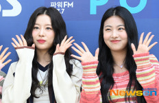 피프티 피프티 시오-아란, 깜찍하게 ‘주말 컬투쇼에서 봐요’ [포토엔HD]