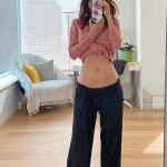윤현숙, 50대에도 167㎝·51㎏ 몸매 유지 “복근 운동 안 해도 복근 보여”