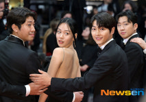 칸레드카펫에서 빛나는 ‘화란’의 주역들[포토엔HD]