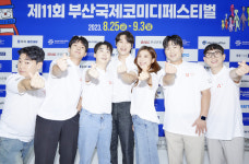 ‘부코페’ 김두현 “싱글벙글-웃기시네-하이픽션-다우소 함께, 10년 개그 내공 예고”