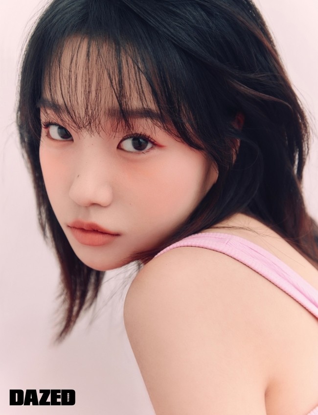 조유리, 오징어 게임 2 속 준희 역으로 감명 깊게 연기…부담은 있었지만 자유롭게 도전, 멀티테이너로의 성장 발판 설정.