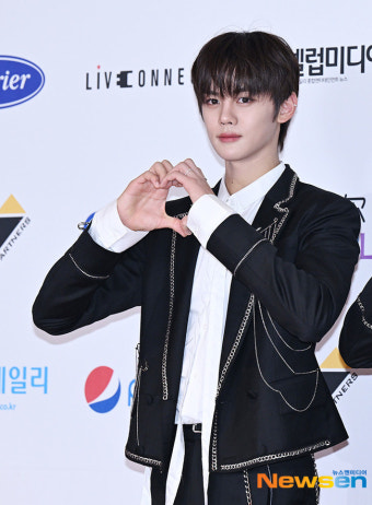 제베원 김규빈, 남초발 부적절 언행 논란 사과 “유래 몰랐다”