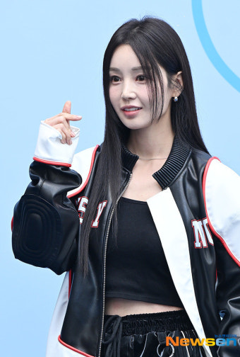 남규리, 눈망울 반짝이며 하트 [포토엔HD]