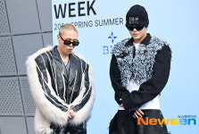 우디고차일드-트레이드엘, 우리만의 포즈 [포토엔HD]