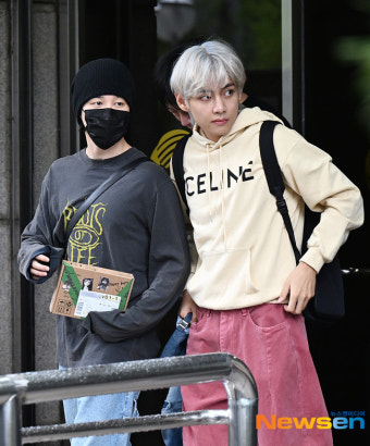 BTS 뷔, 응원차 찾아온 지민과 훈훈한 포옹까지 [포토엔HD]