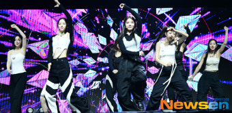 트리플에스, 강렬한 무대[포토엔HD]