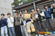 YOUNITE,출근길 포즈도 스타일리시하게 [포토엔HD]