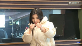 이선빈 “스트레스 해소? 일주일에 노래방 2-3번 방문” (정희)