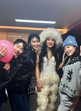 이효리→수영 엄정화 콘서트서 무아지경 댄스, 관객석 포착