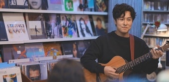 김동완 “남자들은 썸녀 생기면 파마해” 서윤아와 본격 썸‥올해 장가 갈까?(신랑수업)