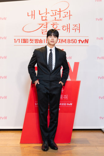 이이경 “불륜남편役, 母 리모콘 없앨 것…시청자들께 욕 많이 먹고파”(결혼해줘)