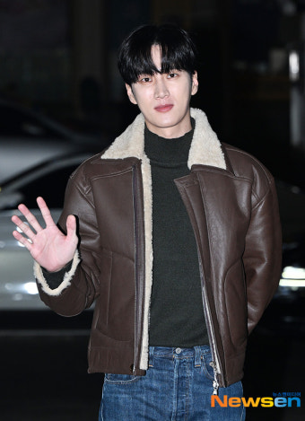 안보현, 카리스마 ‘재벌X형사’ 기대하세요 [포토엔HD]