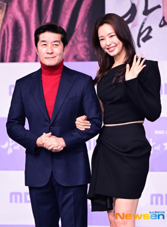 김상중-이하늬, 시아버지와 며느리 커플[포토엔HD]