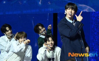 투어스 도훈, 시선집중 [포토엔HD]