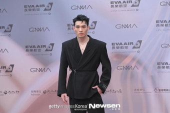 르세라핌, 공개 성희롱 당했다…대만 가수 황위진 저질발언 사과