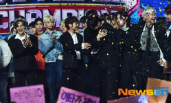 EVNNE(이븐), 1위에서 빛나는 표정 [포토엔HD]