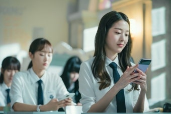 장원영 언니 장다아 불변의 최상위권 포스, 알 수 없는 속내 (피라미드 게임)