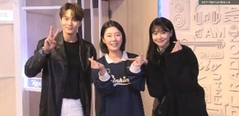 권나라 “주원 男배우 중 성격 좋기로 소문 자자해 ‘야한사진관’ 출연 결정”(정희)(종합)