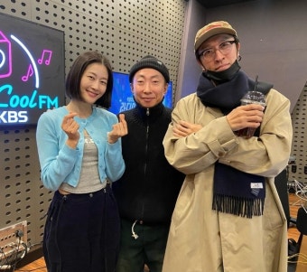 이현이 “의사가 내게 모델 그만두라 플러팅, 왜 그런 일 하냐고”(라디오쇼)