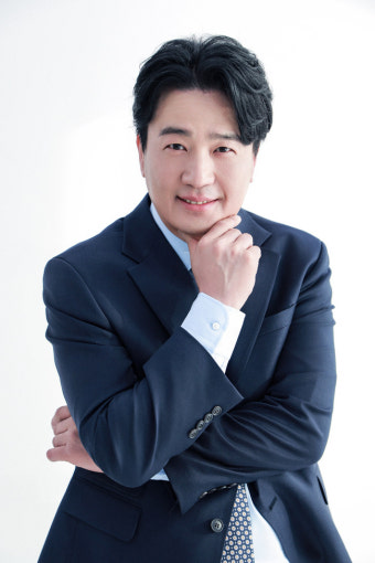 배우 출신 무속인 황인혁 “험하게 영업당한 선무당 퇴마가 목표” [EN:인터뷰]