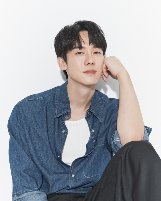 MBC TV 금토극 지금 거신 전화는, 유연석과 채수빈이 주연을 맡아 6.1% 시청률 기록하며 호평 받아
