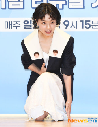 슈돌 MC 안영미, 일단 큰 절 먼저 올리고~ [포토엔HD]