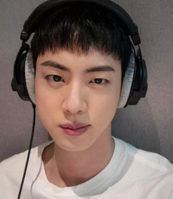 방탄소년단 진, 실제로 보면 이런 느낌‥갓 제대한 거 맞아?