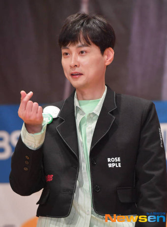 버즈 민경훈 품절남 된다 “방송 종사자 연인과 11월 결혼”[공식]