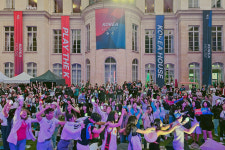 하이브, 팀코리아 응원봉 어땠나…K팝 문화 상징 파리올림픽 전파