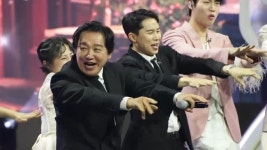 서울대 손태진 vs 버클리 최성수, 계급장 떼고 맞붙었다(장미단2)